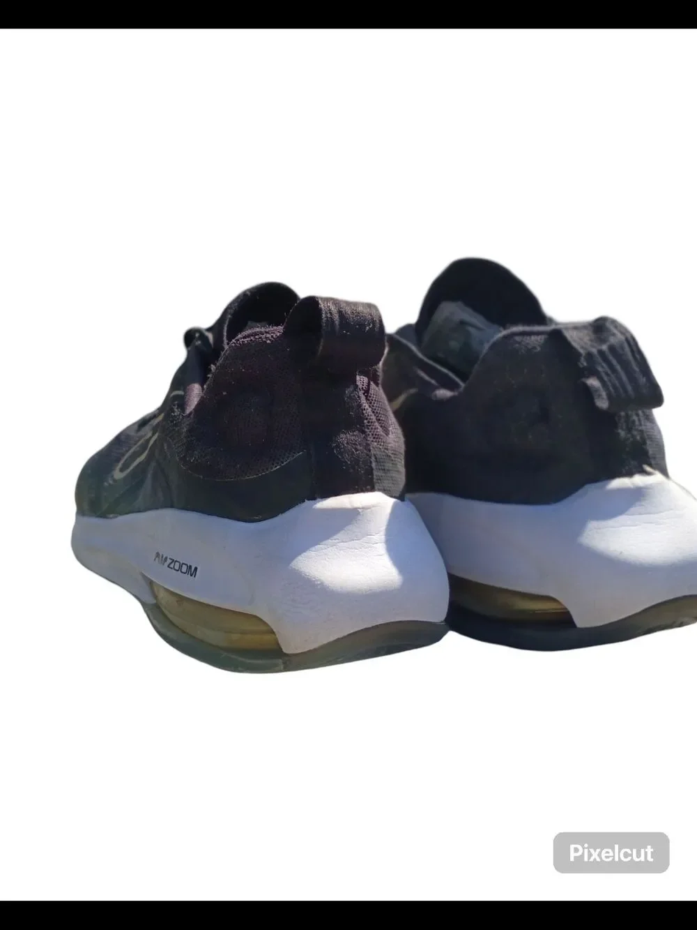 Nike Air Zoom Arcadia 2 in the 'Black Metallic Gold' | Unisex Youth 5.5